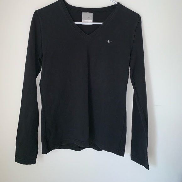 Nike Tops - Nike long sleeve